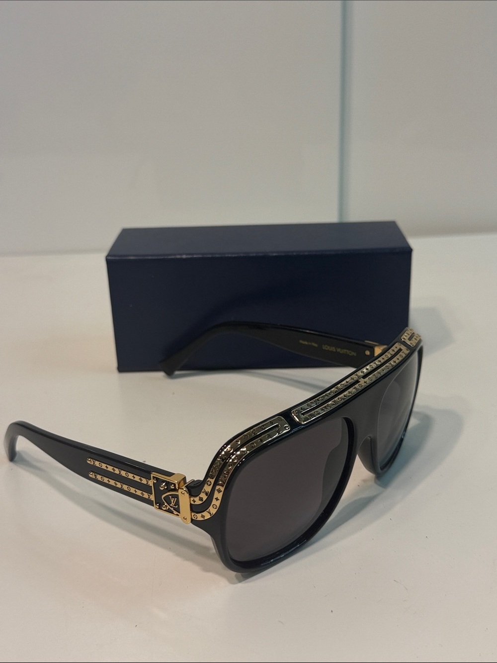 Louis Vuitton Black Sunglasses Oversized men’s LV shades